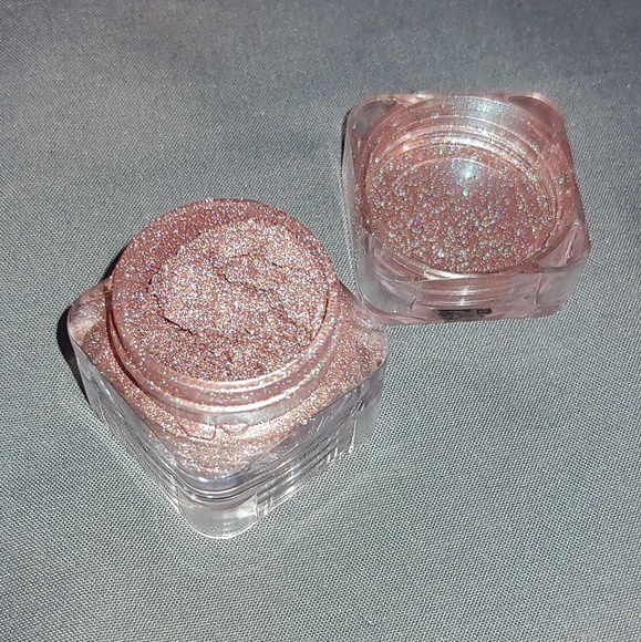 naked cosmetics Other - Naked Eye Pigment in Mother Nature